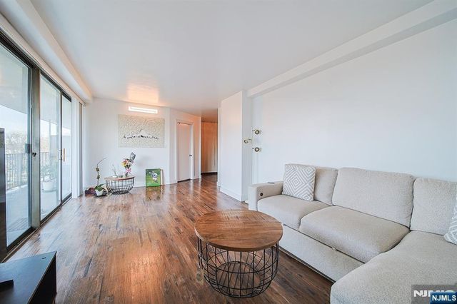 277 Prospect Avenue 4A, Hackensack, NJ 07601