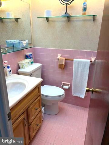 7231 SHEARWATER PL, Philadelphia, PA 19153