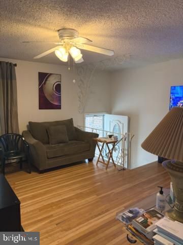 7231 SHEARWATER PL, Philadelphia, PA 19153