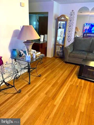 7231 SHEARWATER PL, Philadelphia, PA 19153