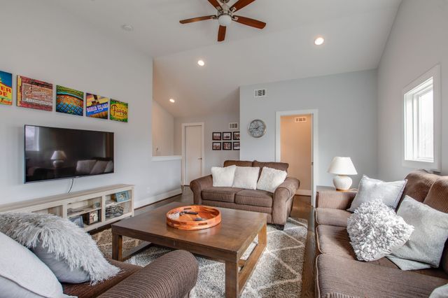 2815 W Kirkwood Ave Unit B, Nashville, TN 37204