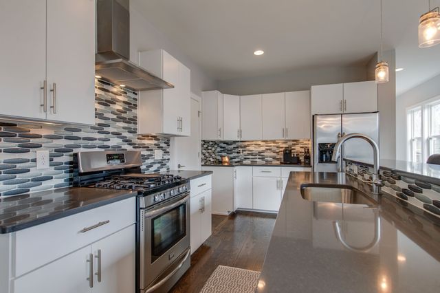 2815 W Kirkwood Ave Unit B, Nashville, TN 37204