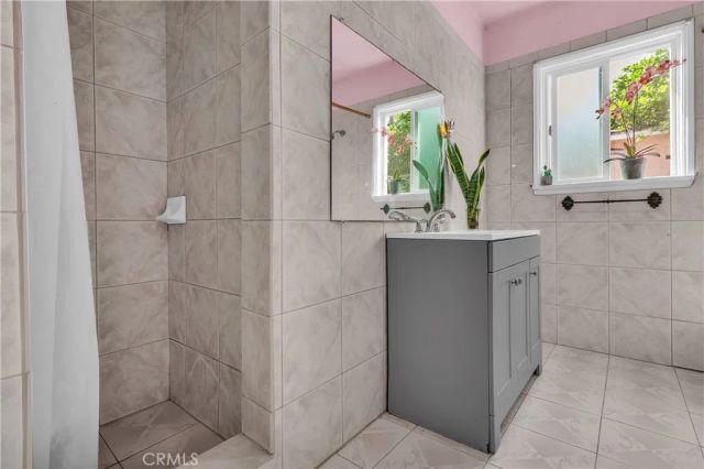 10740 Amery, South Gate, CA 90280