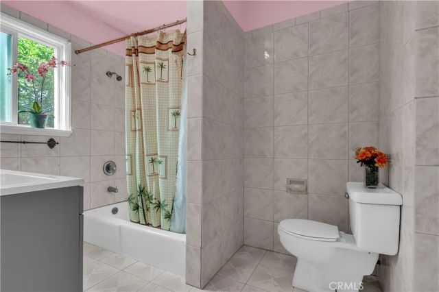 10740 Amery, South Gate, CA 90280