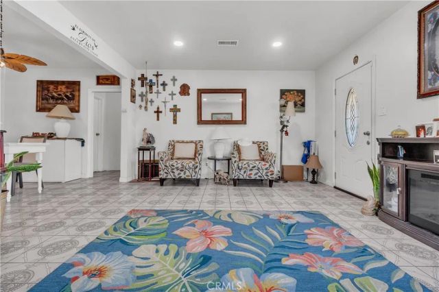 10740 Amery, South Gate, CA 90280