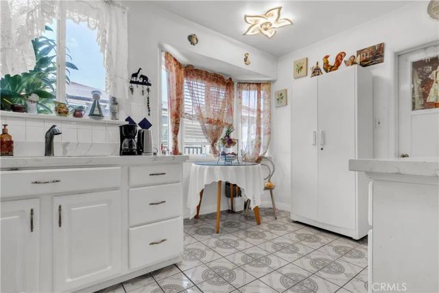 10740 Amery, South Gate, CA 90280