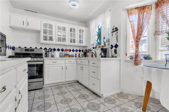 10740 Amery, South Gate, CA 90280