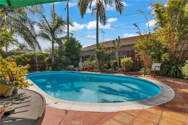 10740 Amery, South Gate, CA 90280