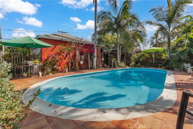 10740 Amery, South Gate, CA 90280