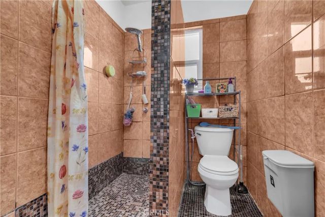 10740 Amery, South Gate, CA 90280