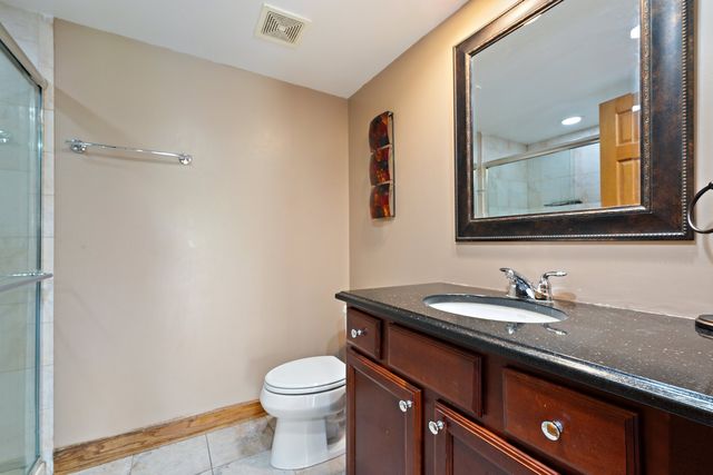 4833 N Olcott Avenue 307, Harwood Heights, IL 60706