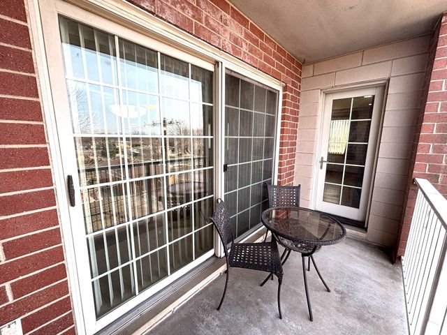 4833 N Olcott Avenue 307, Harwood Heights, IL 60706