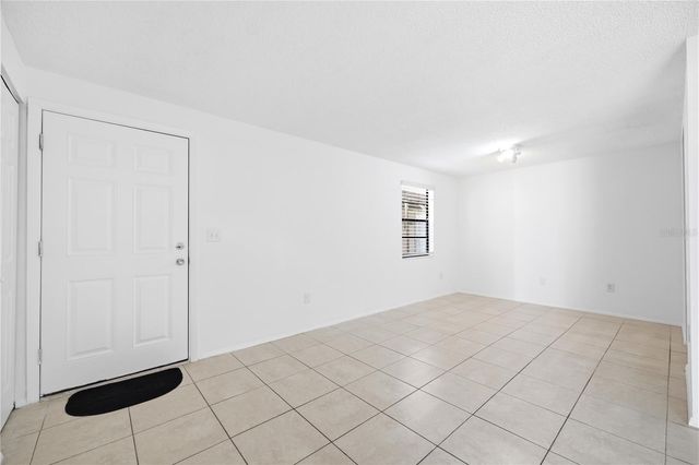 123 LOBLOLLY COURT B, Oldsmar, FL 34677