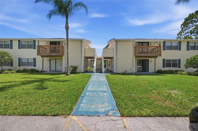 123 LOBLOLLY COURT B, Oldsmar, FL 34677