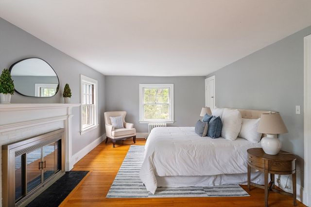 15 Agawam Rd, Newton, MA 02468