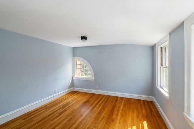 15 Agawam Rd, Newton, MA 02468