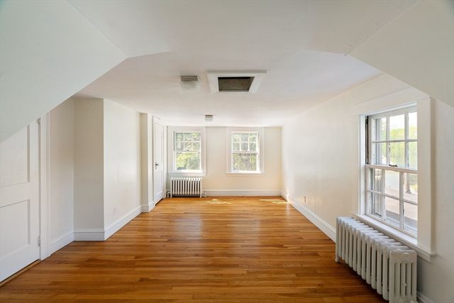 15 Agawam Rd, Newton, MA 02468