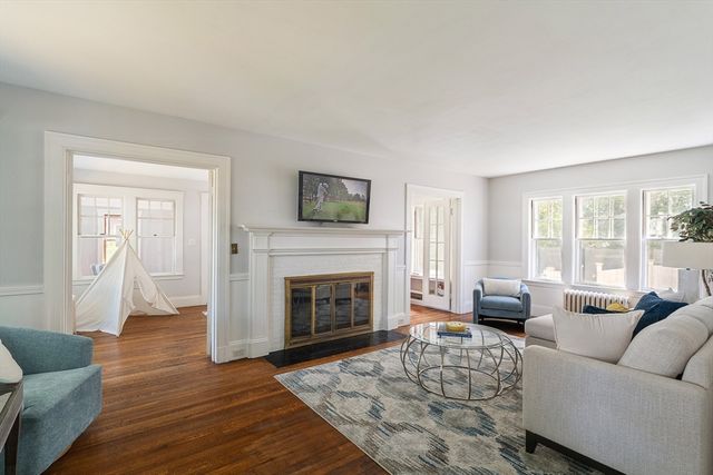 15 Agawam Rd, Newton, MA 02468