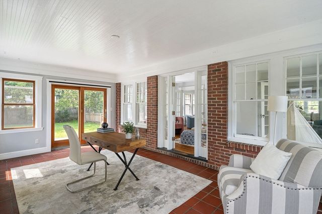 15 Agawam Rd, Newton, MA 02468