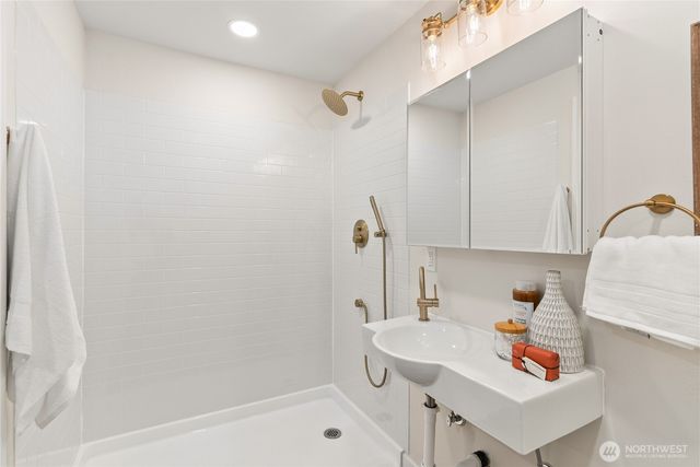 31446 28th Place SW, Federal Way, WA 98023