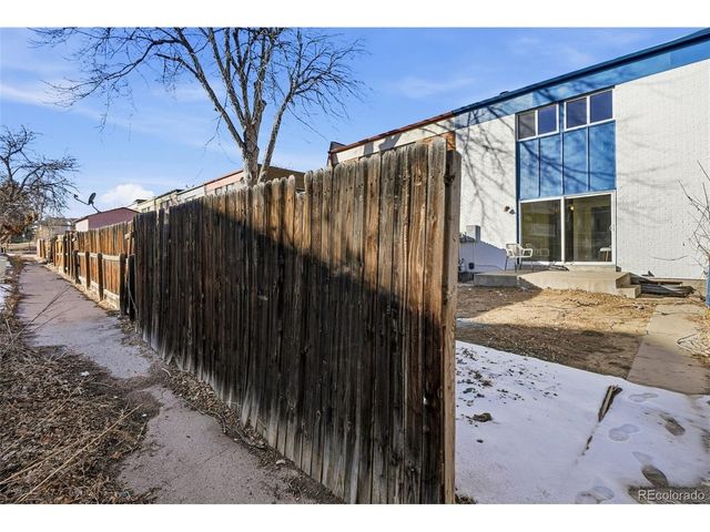 404 E 116th Ave, Northglenn, CO 80233