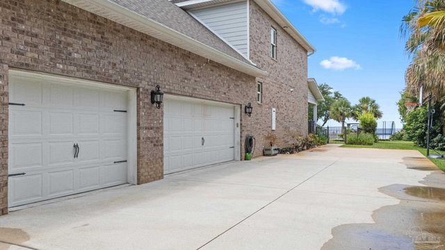 2940 Coral Strip Pkwy, Gulf Breeze, FL 32563