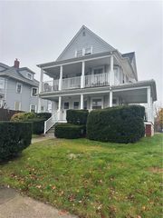 1229 Narragansett Boulevard 1, Cranston, RI 02905