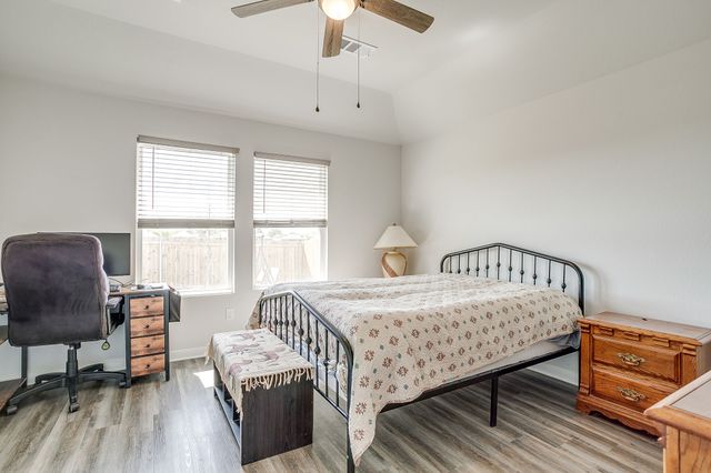 126 Cooper Drive, Cleburne, TX 76031