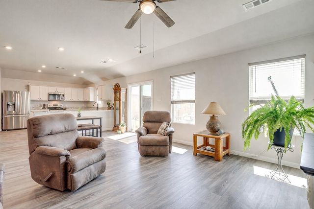 126 Cooper Drive, Cleburne, TX 76031