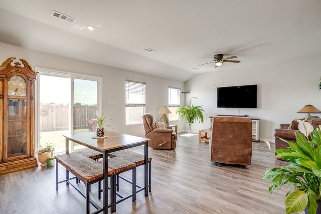 126 Cooper Drive, Cleburne, TX 76031