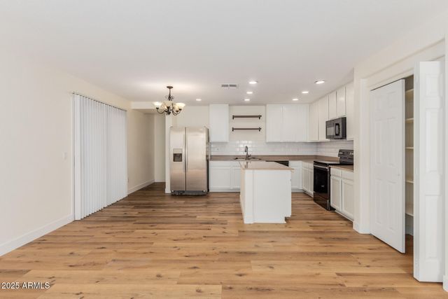 3064 E MICHELLE Way, Gilbert, AZ 85234