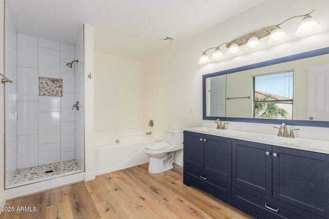 3064 E MICHELLE Way, Gilbert, AZ 85234