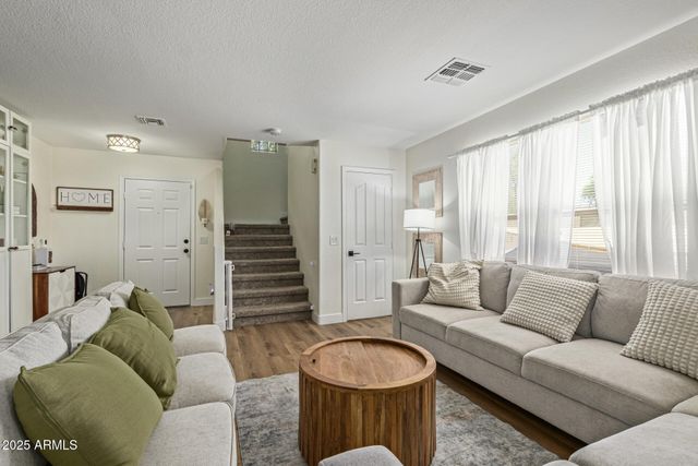 3064 E MICHELLE Way, Gilbert, AZ 85234