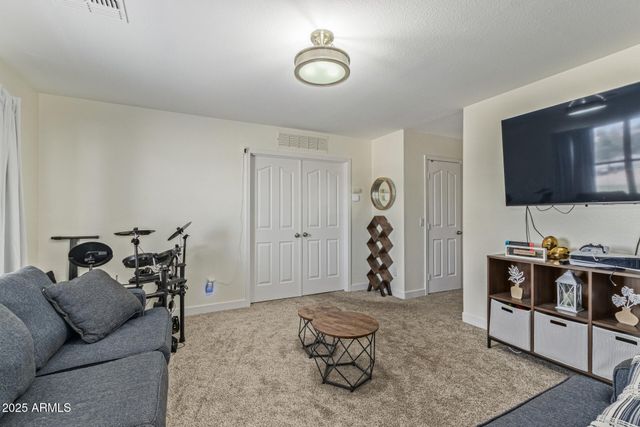 3064 E MICHELLE Way, Gilbert, AZ 85234