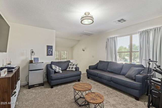 3064 E MICHELLE Way, Gilbert, AZ 85234