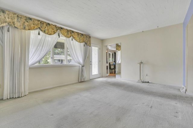 3142 Hillgate Road, Columbus, OH 43207