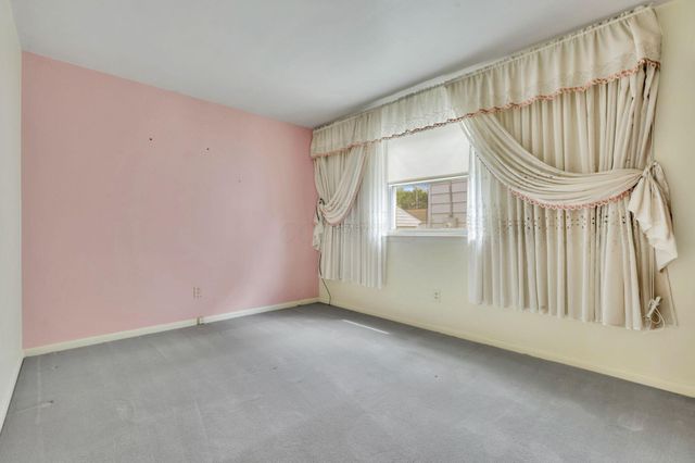 3142 Hillgate Road, Columbus, OH 43207