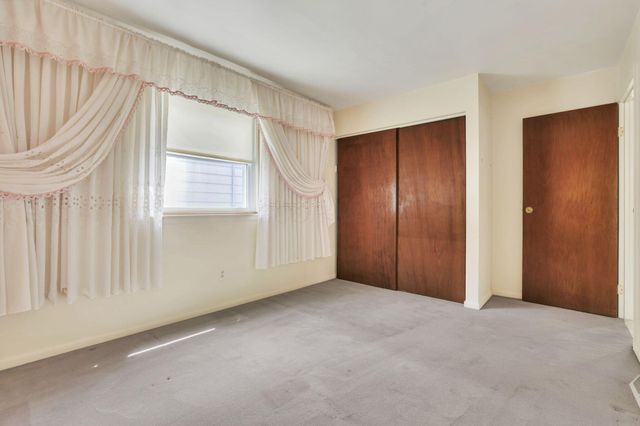 3142 Hillgate Road, Columbus, OH 43207