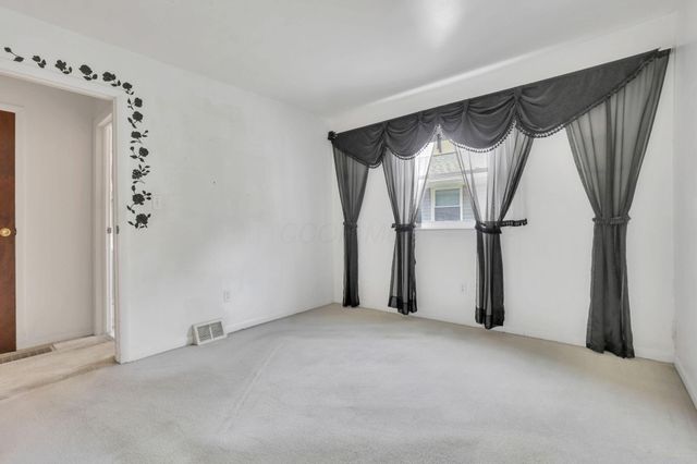 3142 Hillgate Road, Columbus, OH 43207