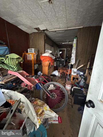 1721 CENTRE ST, Ashland, PA 17921