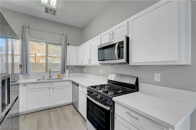 4133 Walnut Star Lane, Las Vegas, NV 89115