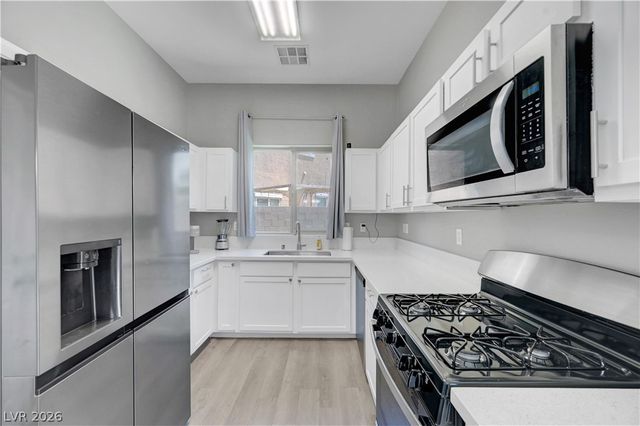 4133 Walnut Star Lane, Las Vegas, NV 89115