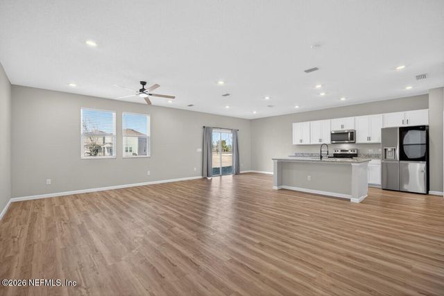 14790 CASHEW Avenue, Jacksonville, FL 32218