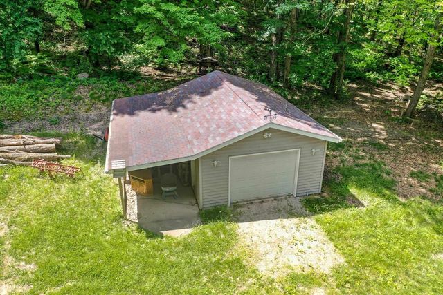 E559 INDIAN VALLEY ROAD, Waupaca, WI 54981