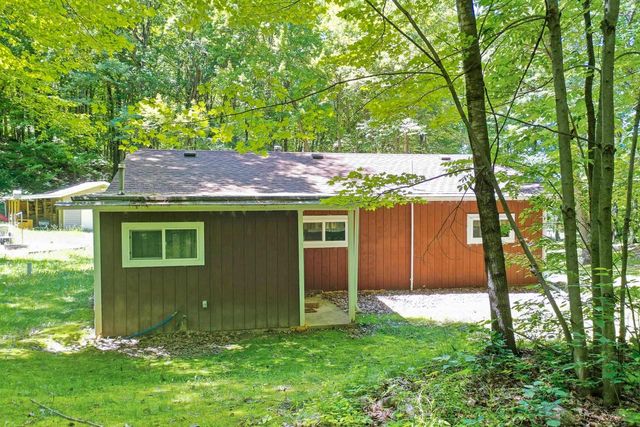 E559 INDIAN VALLEY ROAD, Waupaca, WI 54981