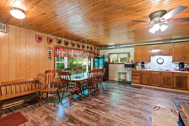 E559 INDIAN VALLEY ROAD, Waupaca, WI 54981