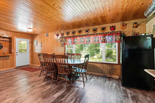 E559 INDIAN VALLEY ROAD, Waupaca, WI 54981