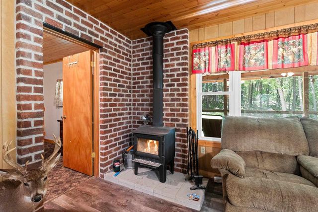 E559 INDIAN VALLEY ROAD, Waupaca, WI 54981