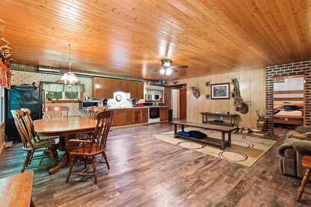 E559 INDIAN VALLEY ROAD, Waupaca, WI 54981