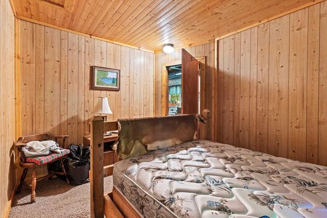 E559 INDIAN VALLEY ROAD, Waupaca, WI 54981